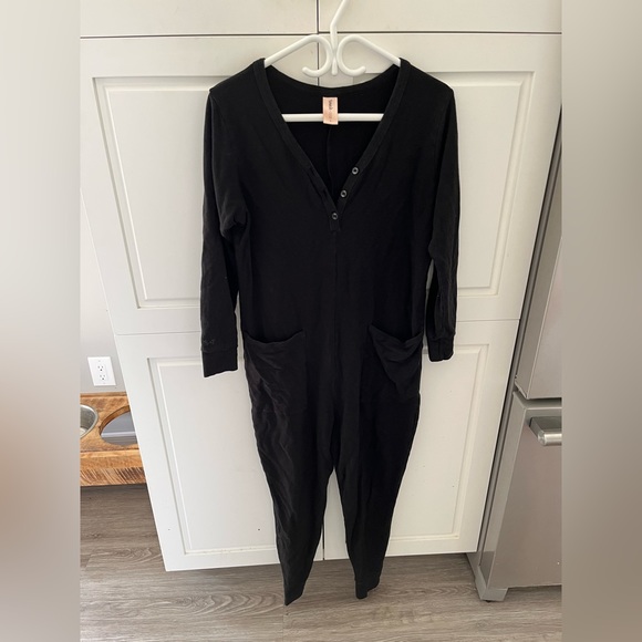 Smash & Tess med - Picture 1 of 2